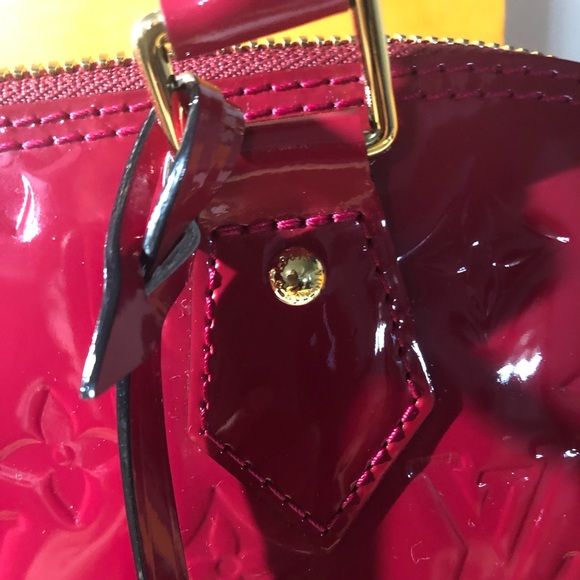 Louis Vuitton Alma PM in Vernis leather Rose Indien Patent leather - Picture 4 of 13